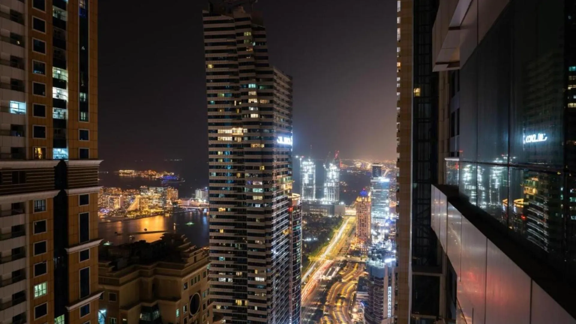 Ahlan Furnished Full Apartment Marina Cityview Jbr Beach For Families  ドバイ