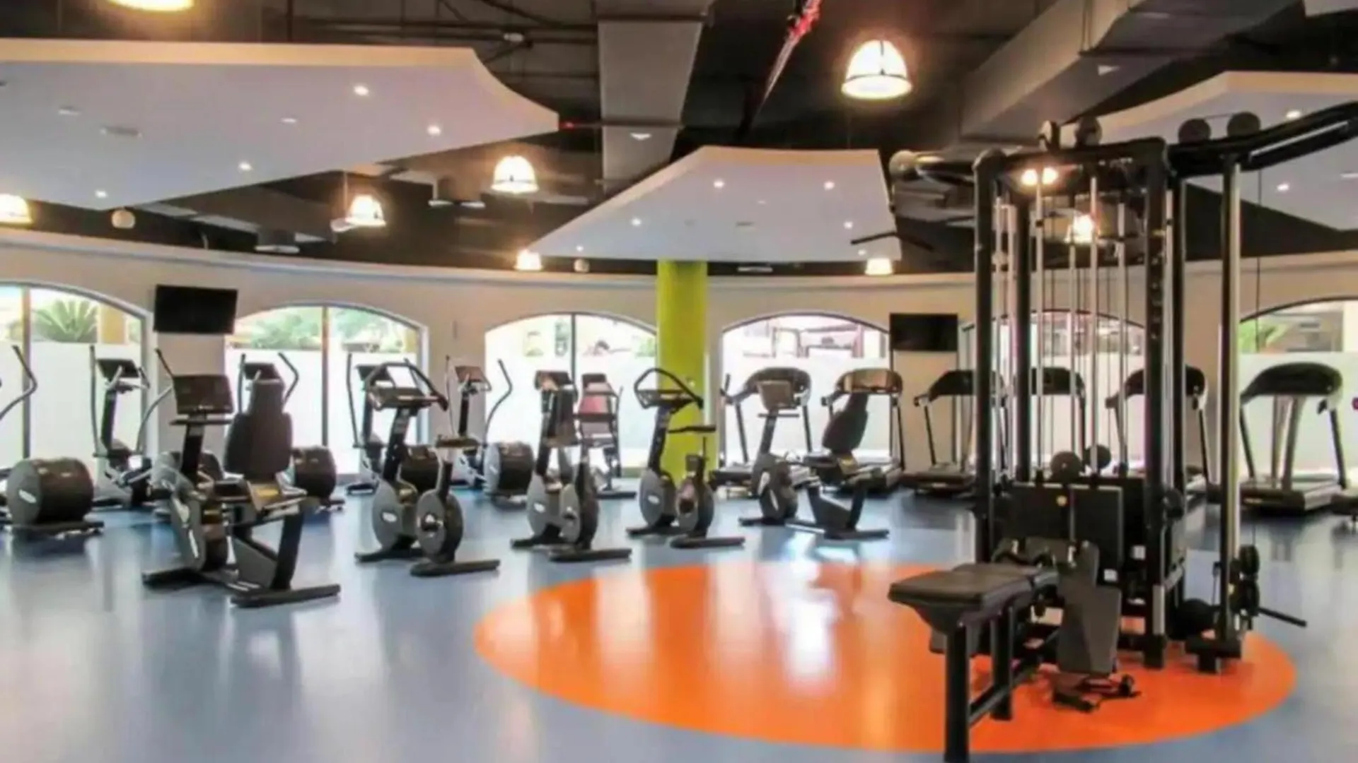 Ahlan Furnished Full Apartment Marina Cityview Jbr Beach For Families  ドバイ